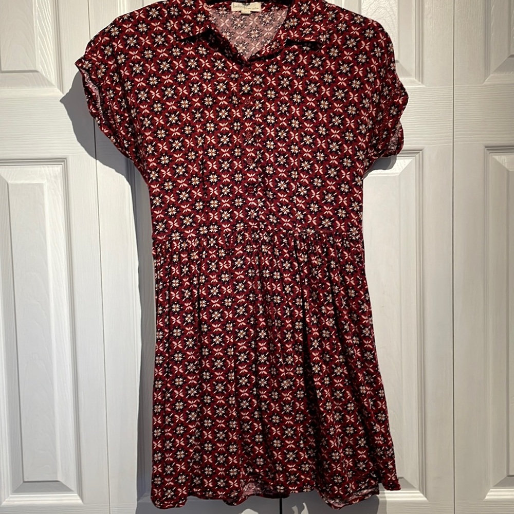 Bebop maroon patterned dress with buttons and collar size medium